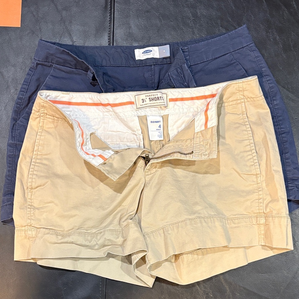 Old Navy Women's Navy and Tan Shorts